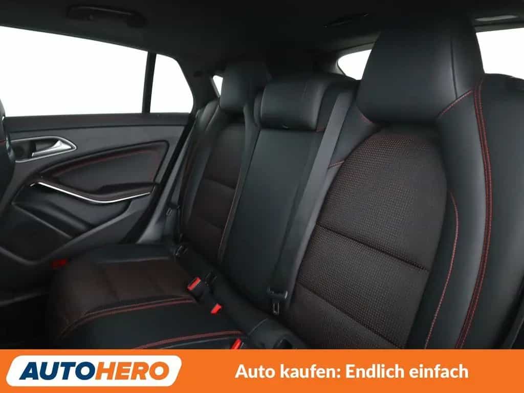 Mercedes-Benz CLA 180 Shooting Brake CLA-Klasse CLA 180 Shooting Brake AMG Line Aut. 06/2018-photo-13