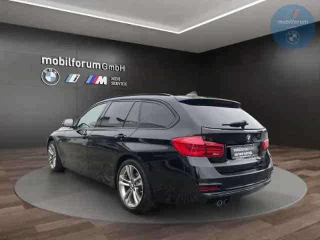 BMW 330 i Touring Sport Line HUD LED Keyless Kamera 07/2018-photo-11