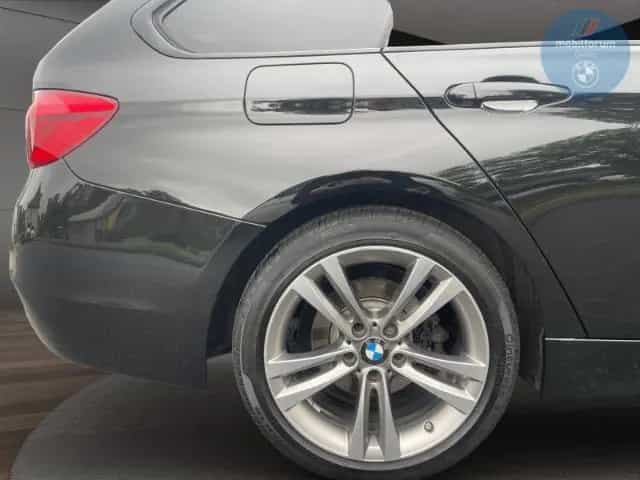 BMW 330 i Touring Sport Line HUD LED Keyless Kamera 07/2018-photo-24