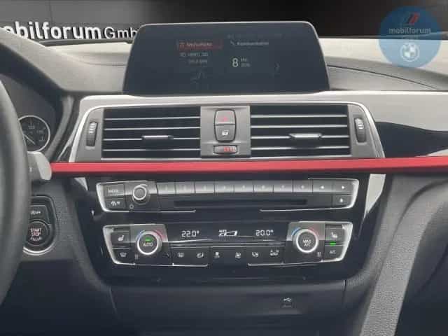 BMW 330 i Touring Sport Line HUD LED Keyless Kamera 07/2018-photo-9