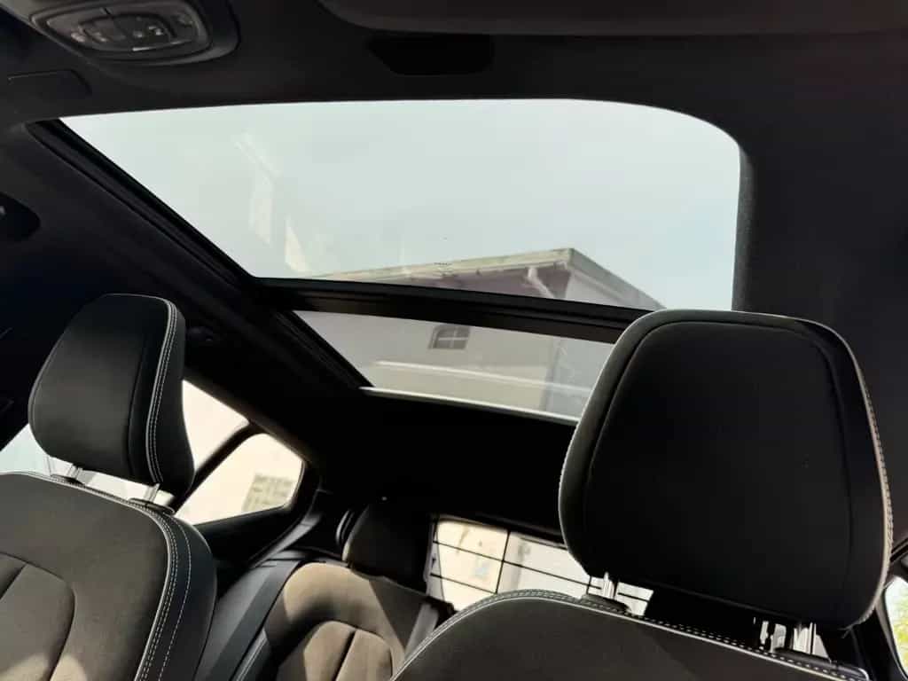 Volvo XC40 XC 40 R Design D4 Automatik AWD/PANO/SCHIEBEDACH 02/2018-photo-1