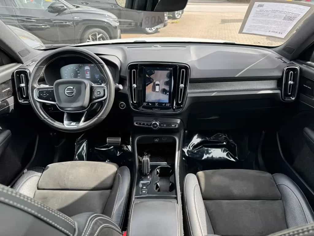 Volvo XC40 XC 40 R Design D4 Automatik AWD/PANO/SCHIEBEDACH 02/2018-photo-14