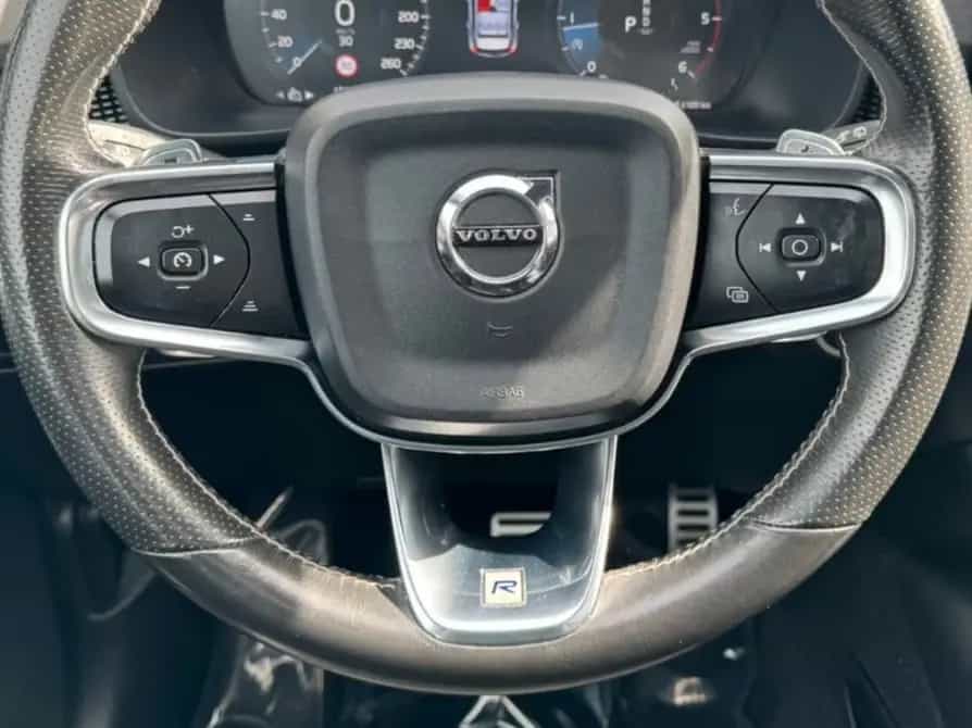 Volvo XC40 XC 40 R Design D4 Automatik AWD/PANO/SCHIEBEDACH 02/2018-photo-16