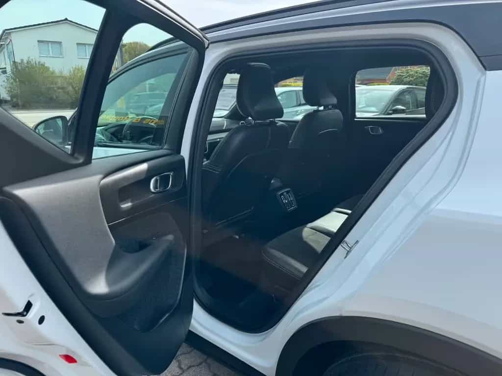 Volvo XC40 XC 40 R Design D4 Automatik AWD/PANO/SCHIEBEDACH 02/2018-photo-22