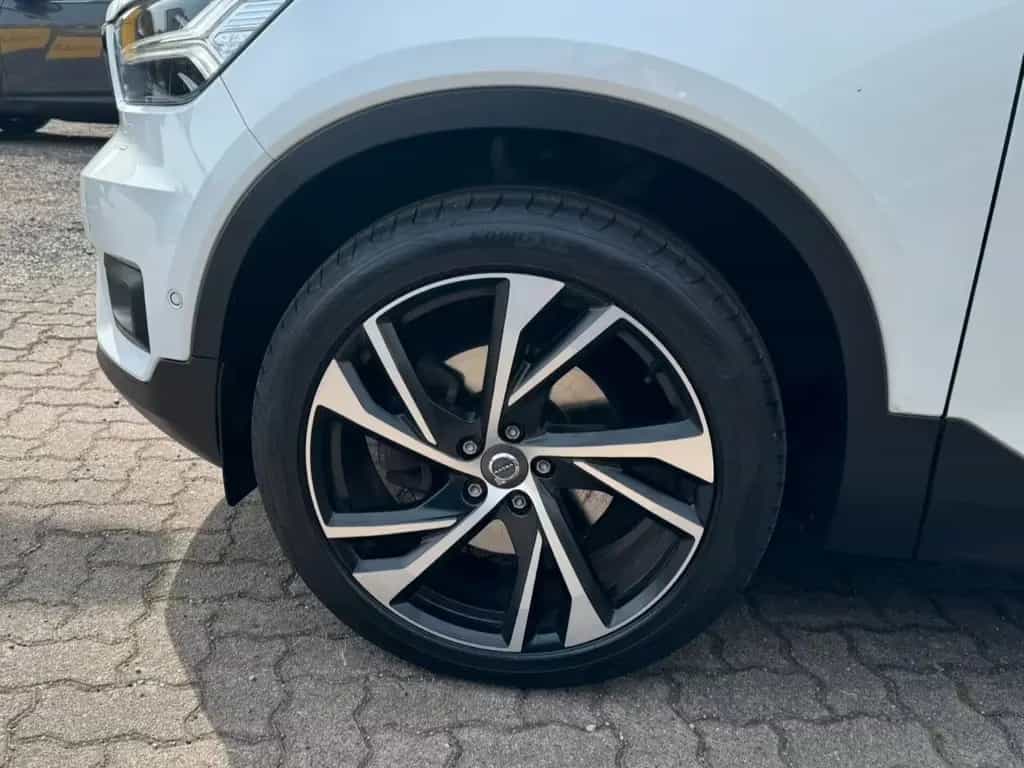 Volvo XC40 XC 40 R Design D4 Automatik AWD/PANO/SCHIEBEDACH 02/2018-photo-23