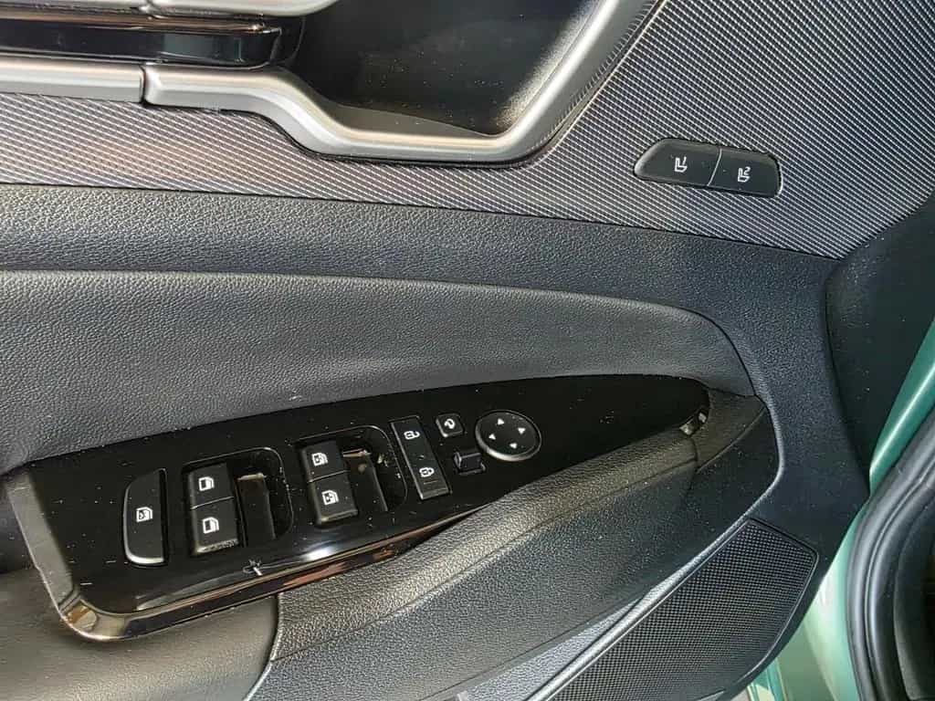 Kia Sportage 1,6T Spirit 4WD LEDER LED NAV 3AAC 1.HD 03/2022-photo-14