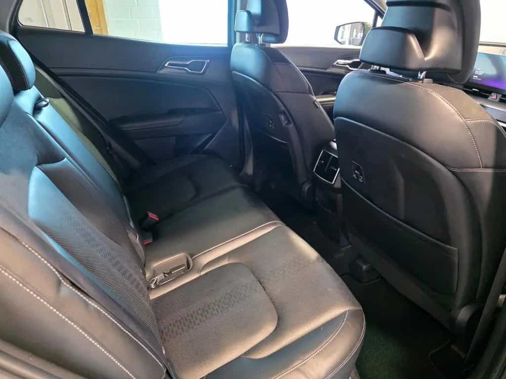 Kia Sportage 1,6T Spirit 4WD LEDER LED NAV 3AAC 1.HD 03/2022-photo-7