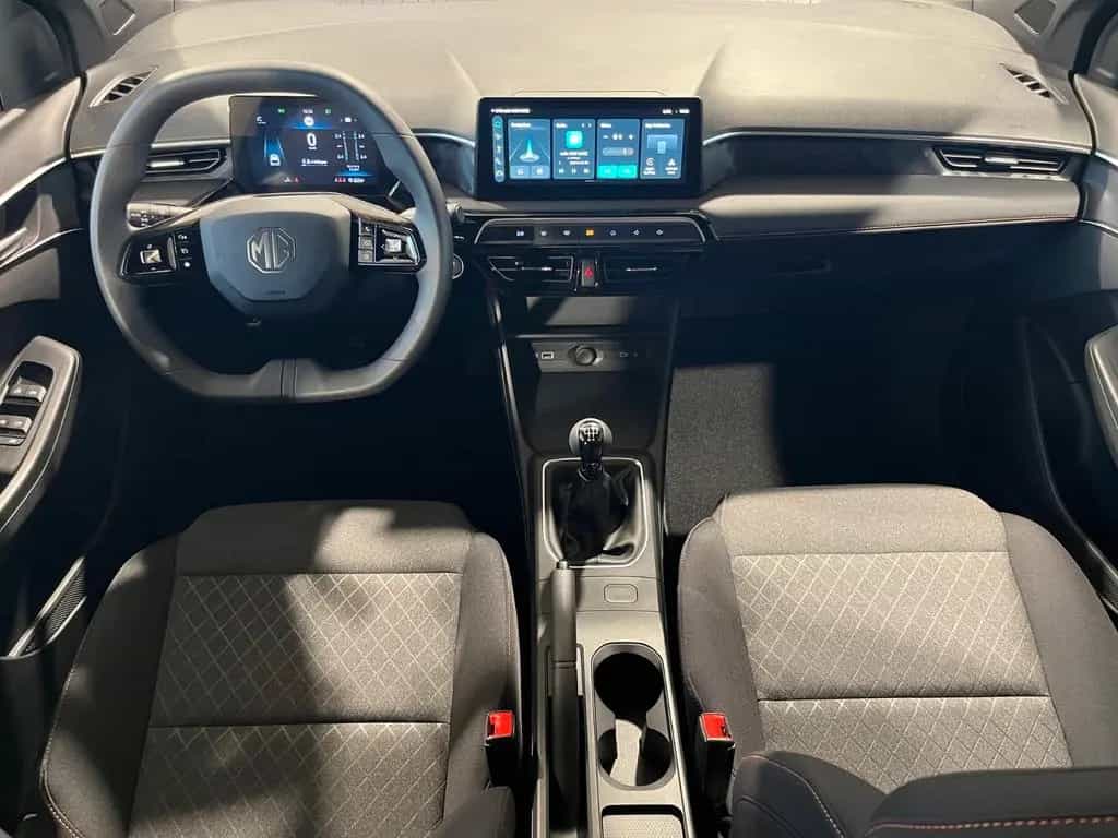 MG MG3 1,5l 115PS Comfort NAVI LED Klima Tempo DAB+ 10/2025-photo-11
