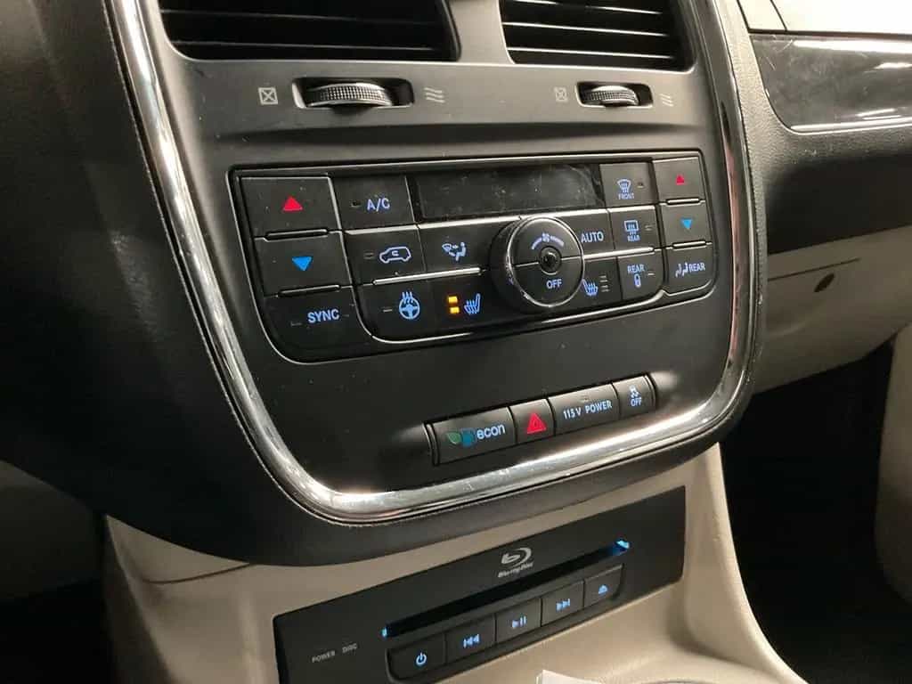 Lancia Voyager 3.6 V6 VVT 24v Platinum Automatik 03/2013-photo-3