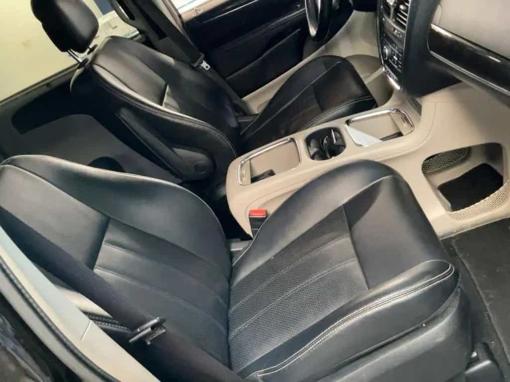 Lancia Voyager 3.6 V6 VVT 24v Platinum Automatik 03/2013-photo-5