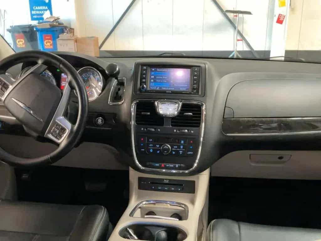 Lancia Voyager 3.6 V6 VVT 24v Platinum Automatik 03/2013-photo-7
