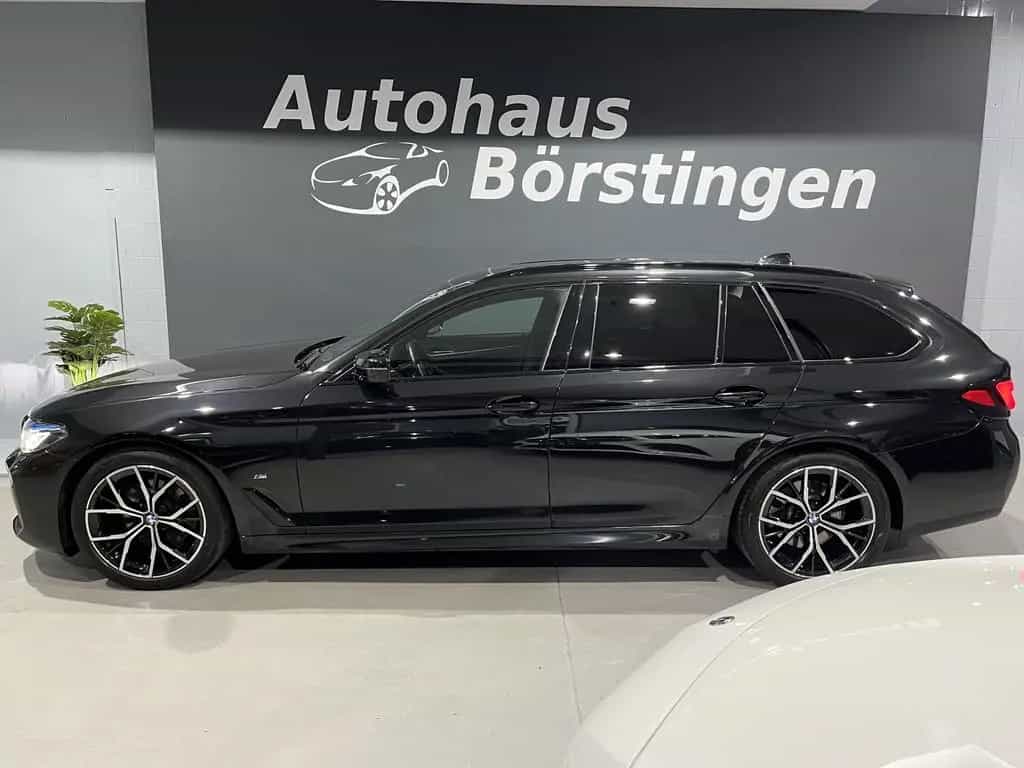 BMW 5 Series 520 d Touring/M Sport/AHK/LED/PANO/STAND/HEAD UP 03/2022-photo-4