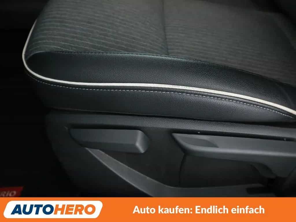 Renault Clio 1.3 TCe Intens Aut.*NAVI*LED*CAM*PDC*SHZ* 02/2020-photo-29