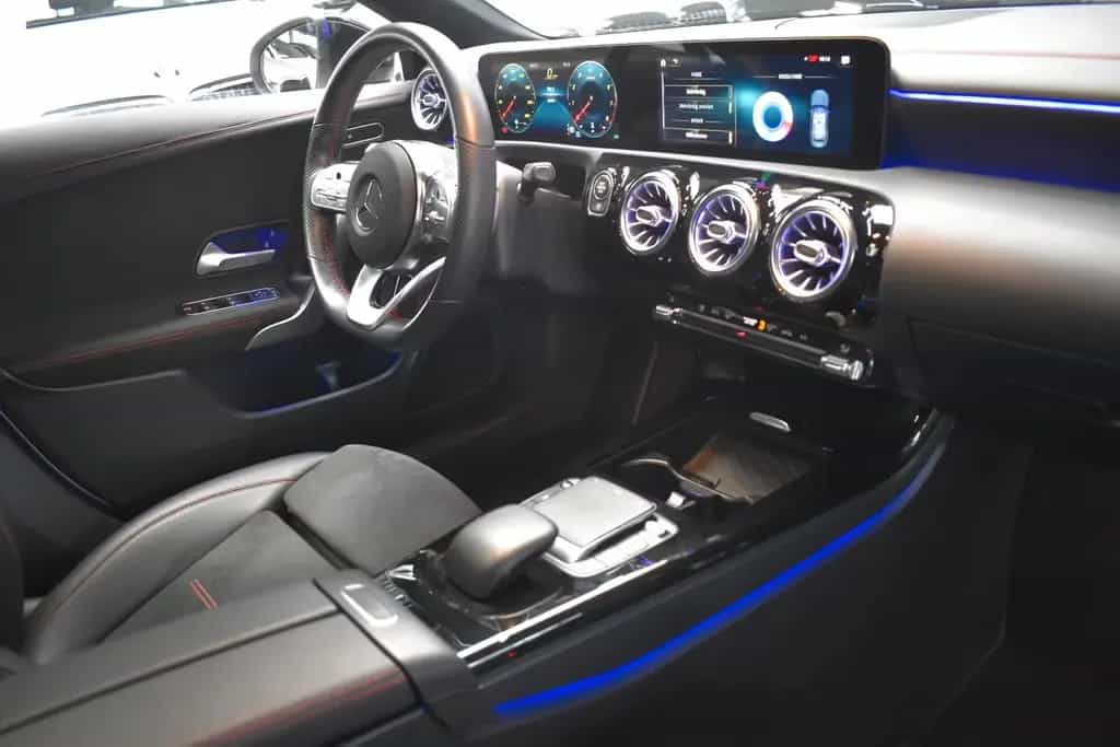 Mercedes-Benz CLA 200 AMG LINE*NIGHT-PAKET*PANO*LED*KAMERA 09/2020-photo-5