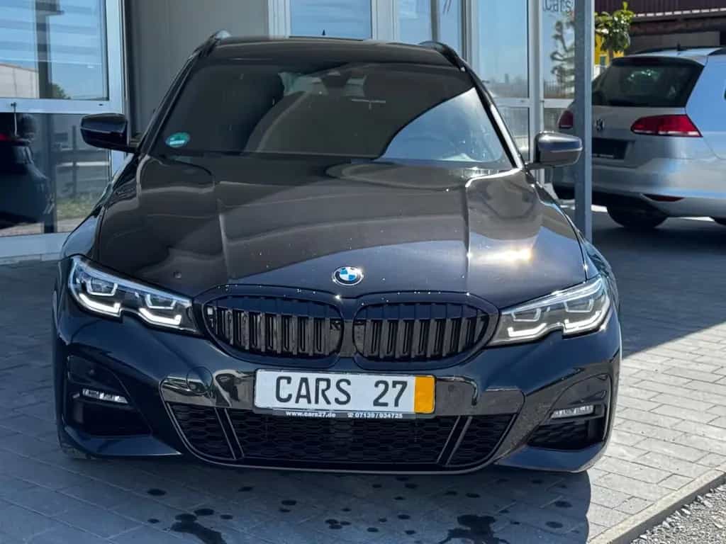 BMW 320 d xDrive M-Sportpaket LED Navi Leder 06/2020-photo-1