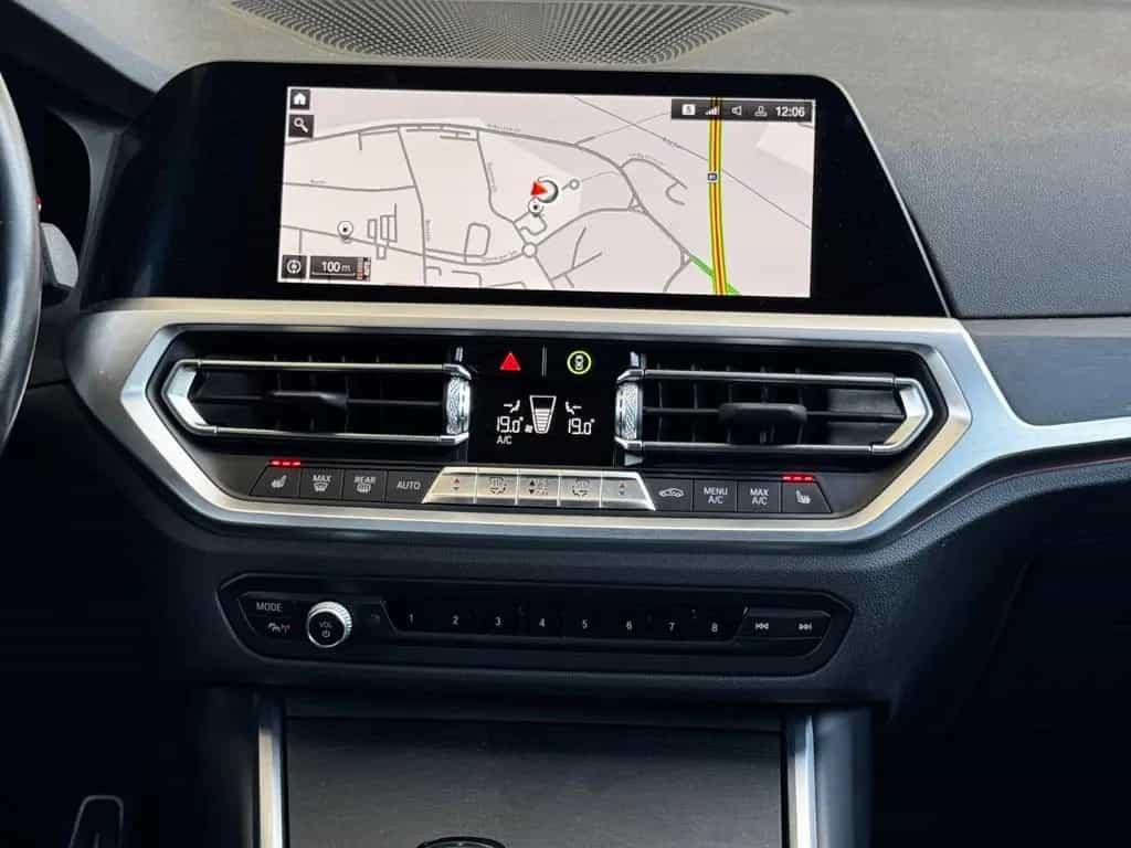 BMW 320 d xDrive M-Sportpaket LED Navi Leder 06/2020-photo-20