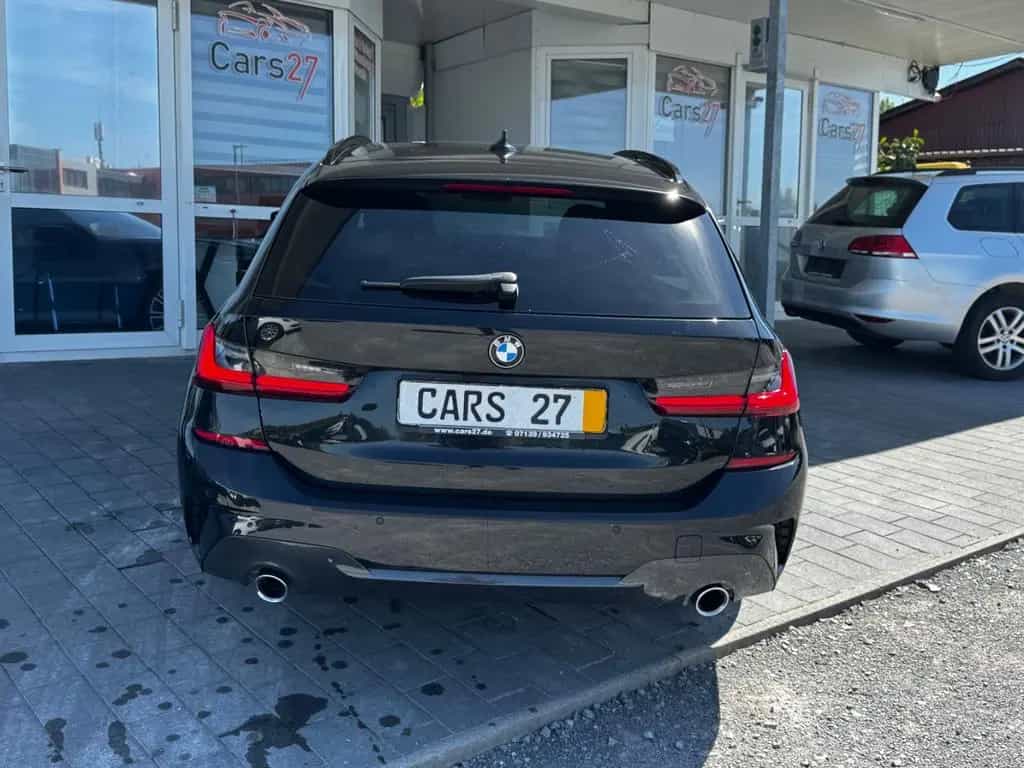 BMW 320 d xDrive M-Sportpaket LED Navi Leder 06/2020-photo-4
