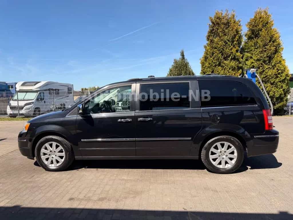 Chrysler Grand Voyager Limited Xenon Navi Leder Automatik 01/2010-photo-1