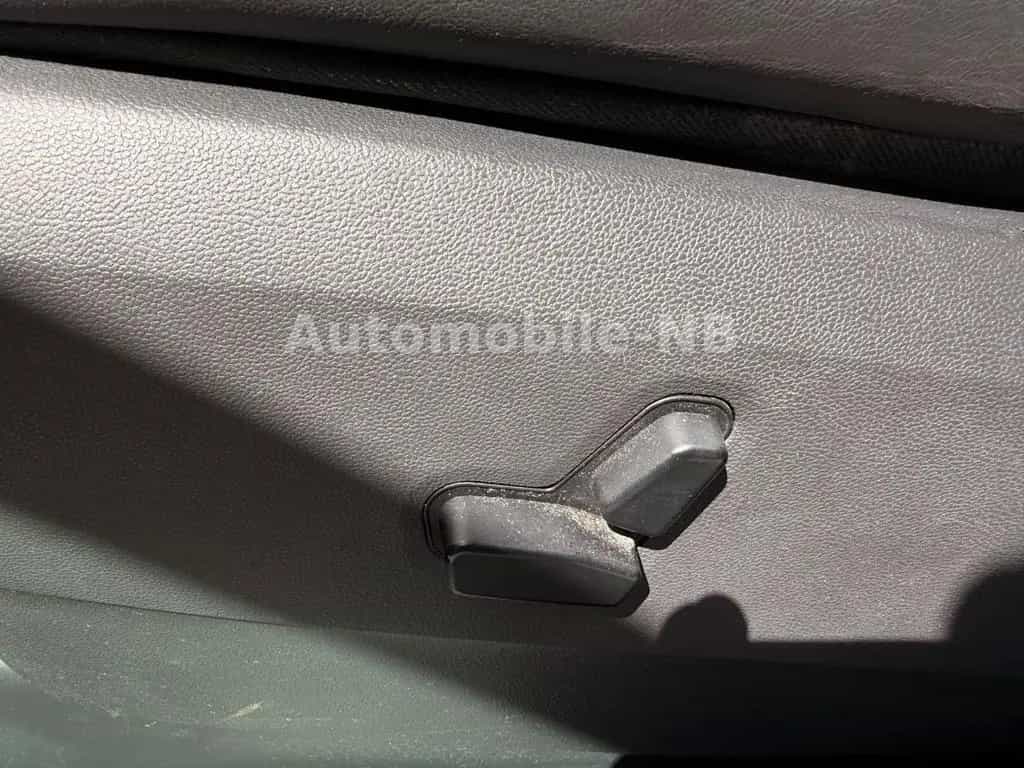Chrysler Grand Voyager Limited Xenon Navi Leder Automatik 01/2010-photo-10