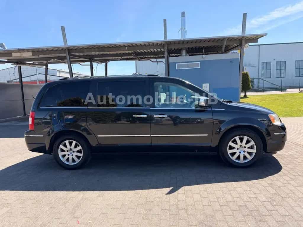 Chrysler Grand Voyager Limited Xenon Navi Leder Automatik 01/2010-photo-5