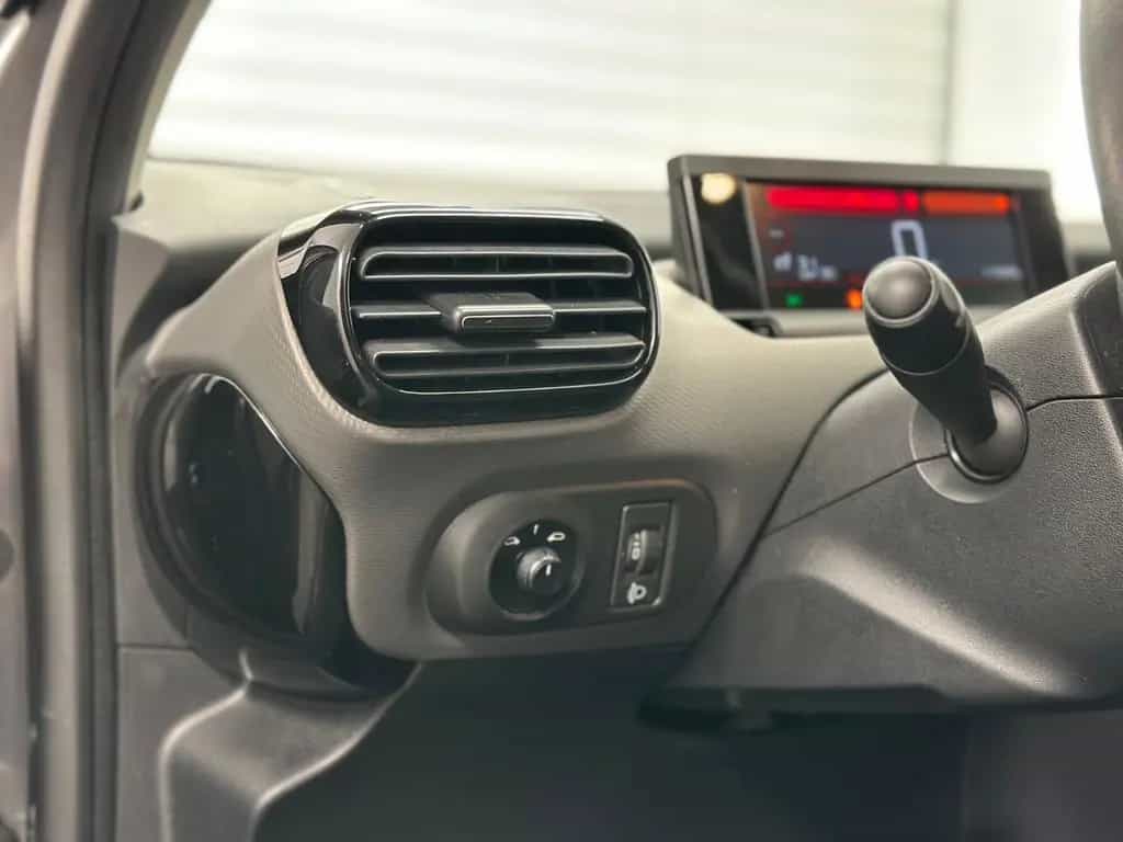 Citroën C4 Cactus Feel KAMERA CARPLAY PDC 07/2018-photo-14