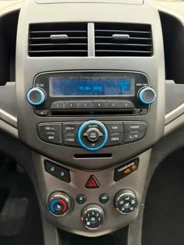 Chevrolet Aveo Schrägheck LTZ 09/2011-photo-10