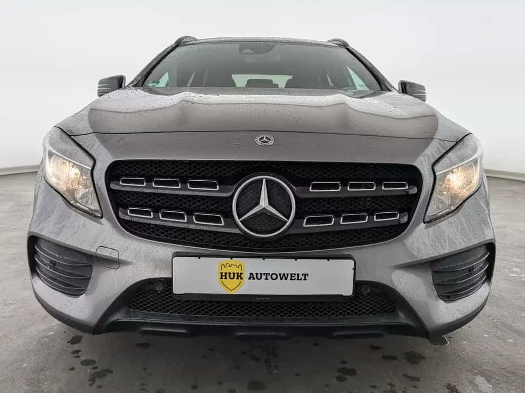 Mercedes-Benz GLA 180 AMG Line NAVI+LEDER+SHZ+PDC+TEMP+AWR+BC 11/2018-photo-1