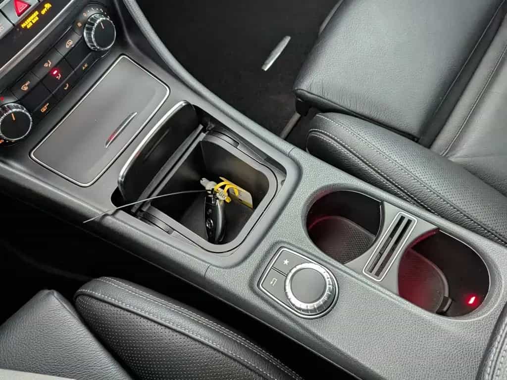 Mercedes-Benz GLA 180 AMG Line NAVI+LEDER+SHZ+PDC+TEMP+AWR+BC 11/2018-photo-20