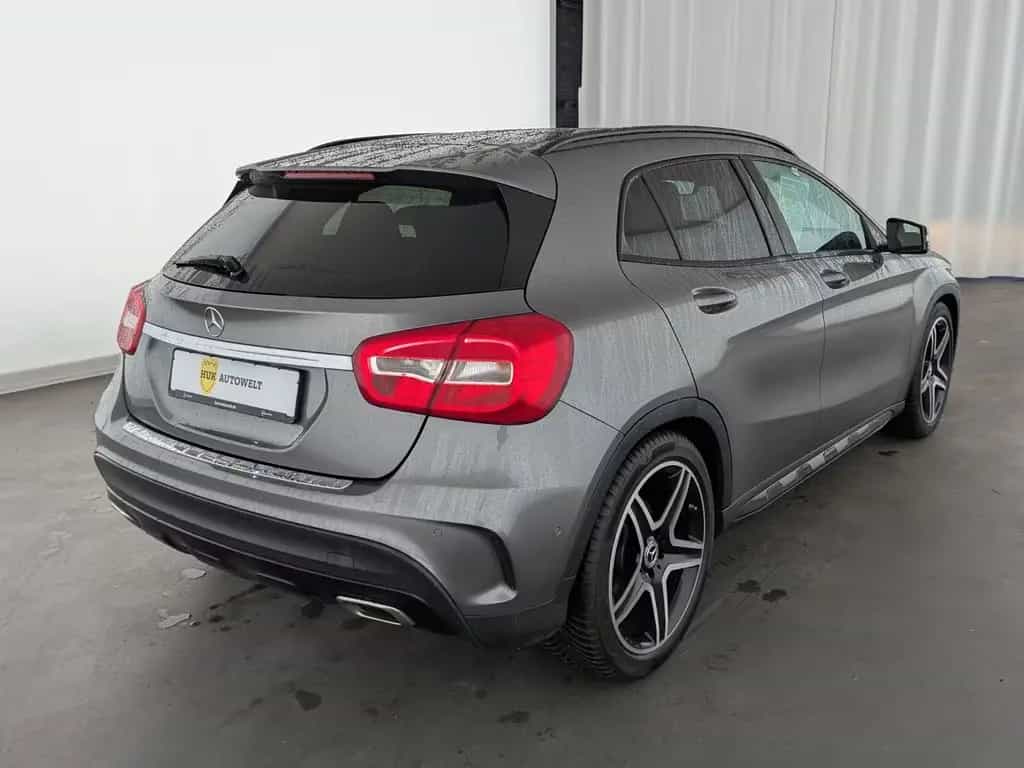 Mercedes-Benz GLA 180 AMG Line NAVI+LEDER+SHZ+PDC+TEMP+AWR+BC 11/2018-photo-5