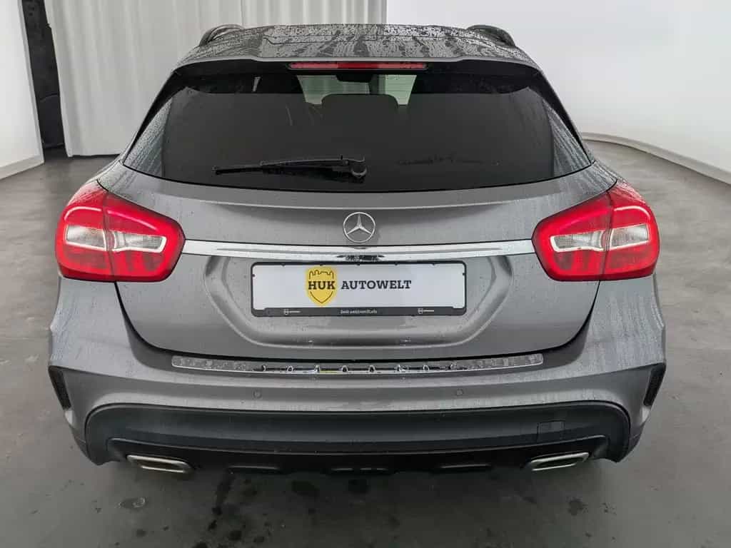 Mercedes-Benz GLA 180 AMG Line NAVI+LEDER+SHZ+PDC+TEMP+AWR+BC 11/2018-photo-6