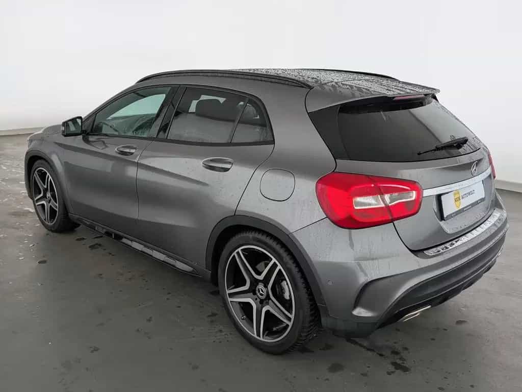 Mercedes-Benz GLA 180 AMG Line NAVI+LEDER+SHZ+PDC+TEMP+AWR+BC 11/2018-photo-8
