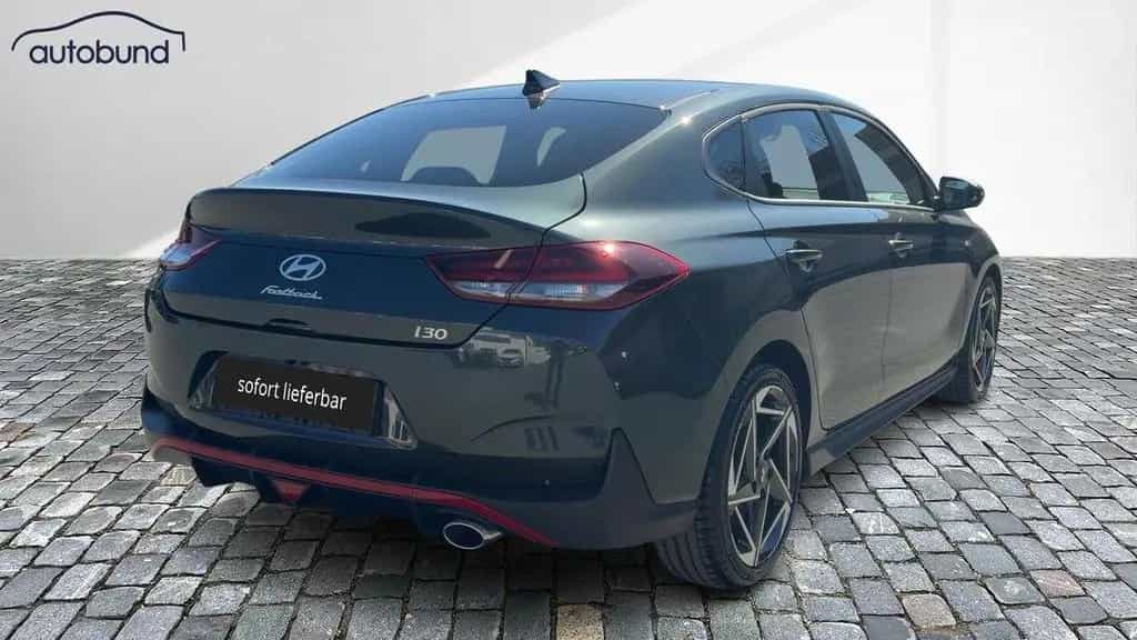 Hyundai i30 III Fastback 1,5 (MHEV) T-GDi Alu KA LED Lin 03/2026-photo-2