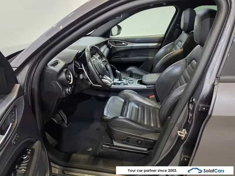 Alfa Romeo Stelvio 2.2d Q4 Sprint Aut. LED-Xenon Navi Spor 04/2022-photo-6