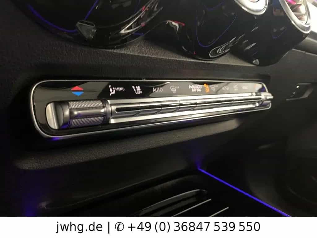 Mercedes-Benz GLB-Class 250 4M AMG Distronic+Pano 360 Widescreen+++ 02/2020-photo-15