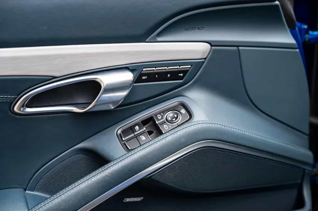 Porsche 911 / 991.2 Targa 4*LED*LIFT*BOSE*DEUTSCH*TOP* 03/2017-photo-27