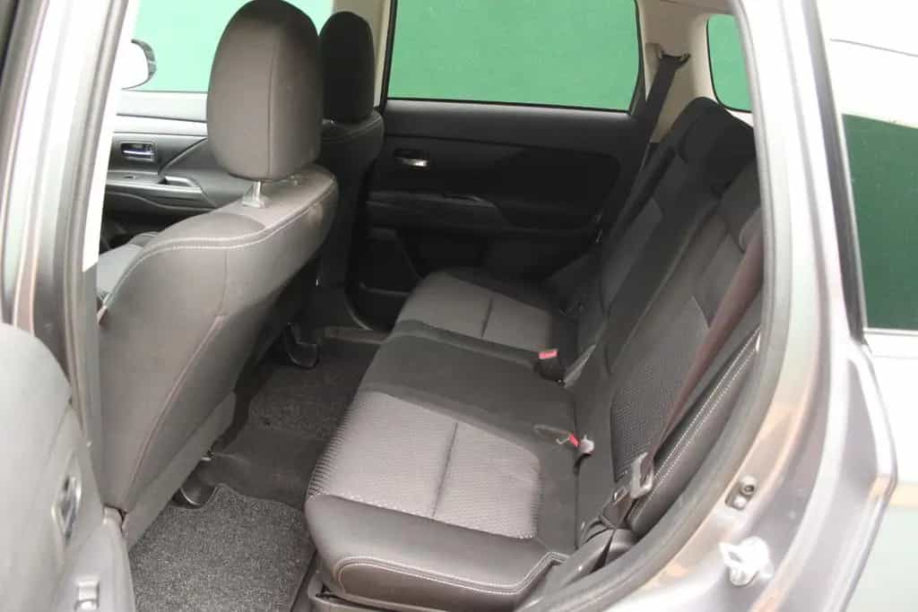 Mitsubishi Outlander 2.0/ Carplay/ SHZ/ Kamera/ nur 59 tkm 02/2018-photo-12
