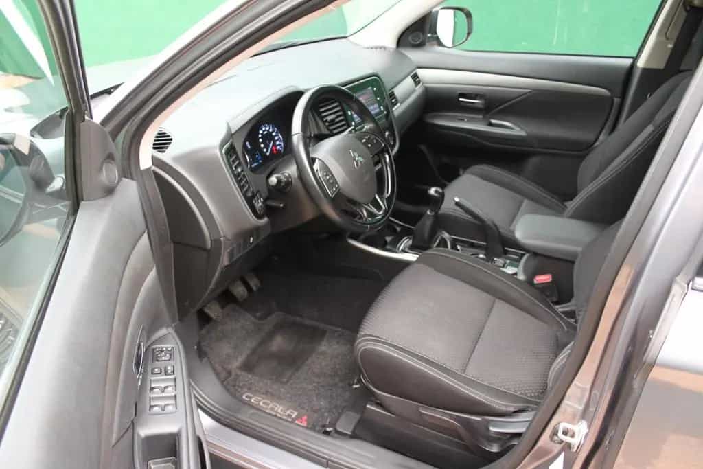 Mitsubishi Outlander 2.0/ Carplay/ SHZ/ Kamera/ nur 59 tkm 02/2018-photo-16