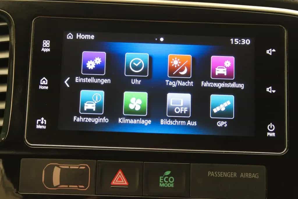 Mitsubishi Outlander 2.0/ Carplay/ SHZ/ Kamera/ nur 59 tkm 02/2018-photo-19