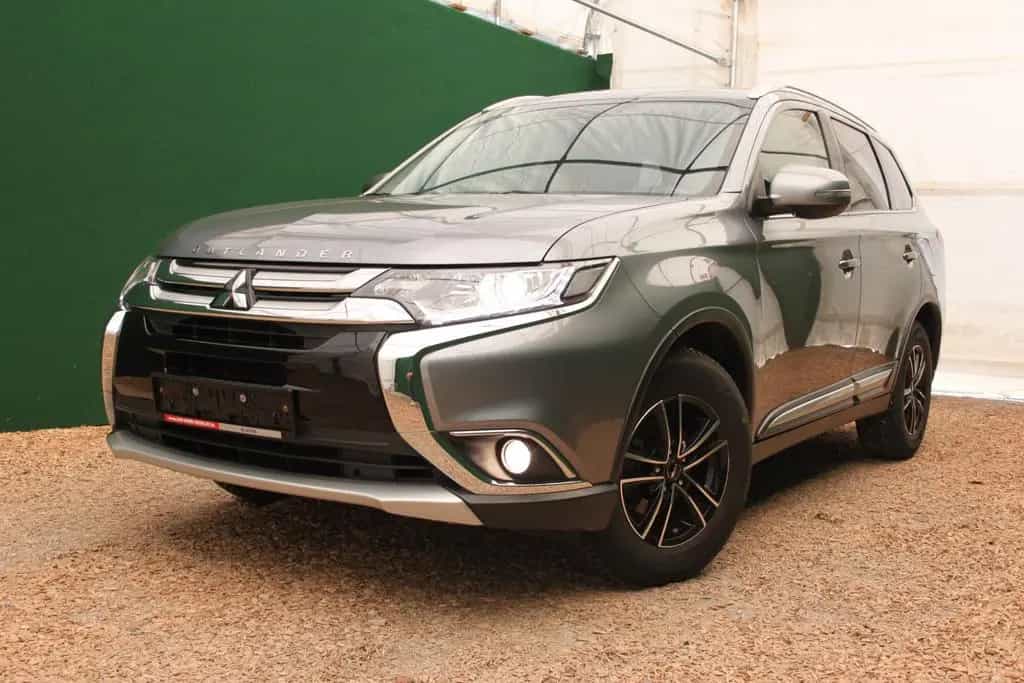 Mitsubishi Outlander 2.0/ Carplay/ SHZ/ Kamera/ nur 59 tkm 02/2018-photo-2