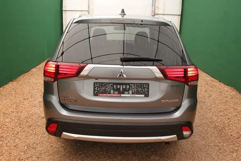 Mitsubishi Outlander 2.0/ Carplay/ SHZ/ Kamera/ nur 59 tkm 02/2018-photo-5