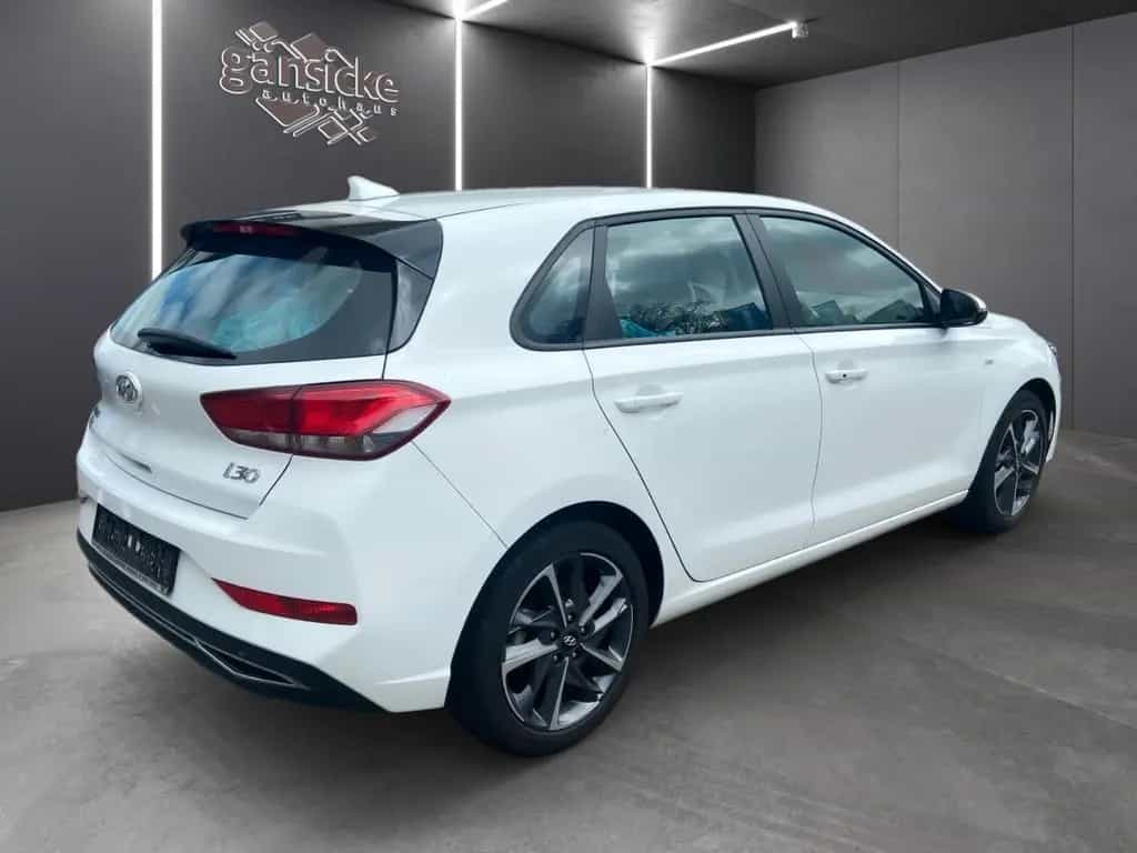Hyundai i30 1.5 T-GDI Hybrid Trend 03/2022-photo-3