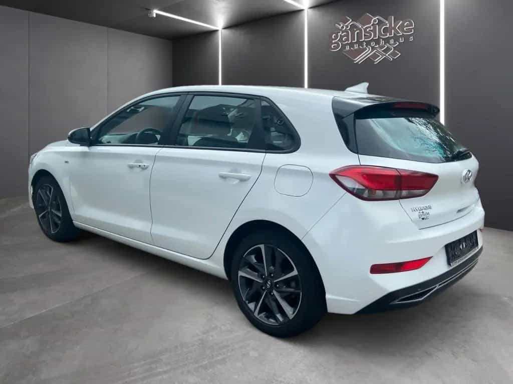 Hyundai i30 1.5 T-GDI Hybrid Trend 03/2022-photo-4