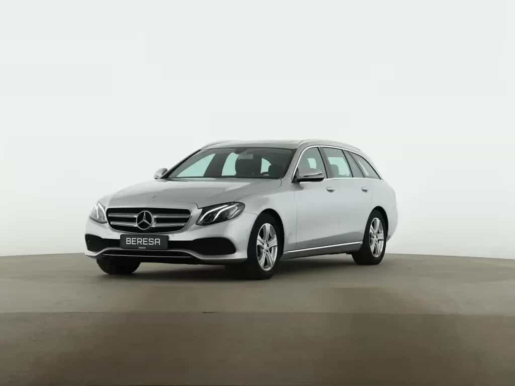 Mercedes-Benz E-Class 250 T Avantgarde Schiebedach LED Kamera 01/2017-photo-1