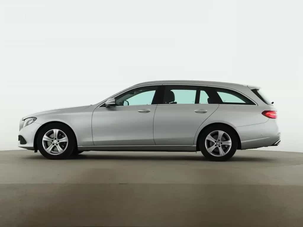 Mercedes-Benz E-Class 250 T Avantgarde Schiebedach LED Kamera 01/2017-photo-3