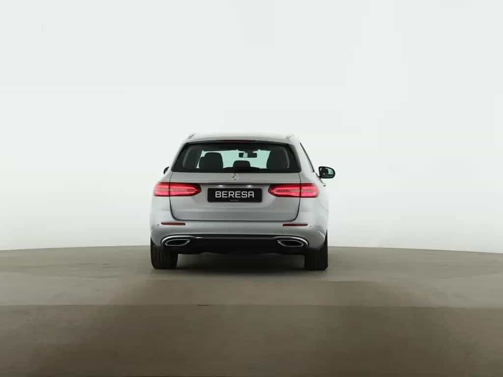 Mercedes-Benz E-Class 250 T Avantgarde Schiebedach LED Kamera 01/2017-photo-5