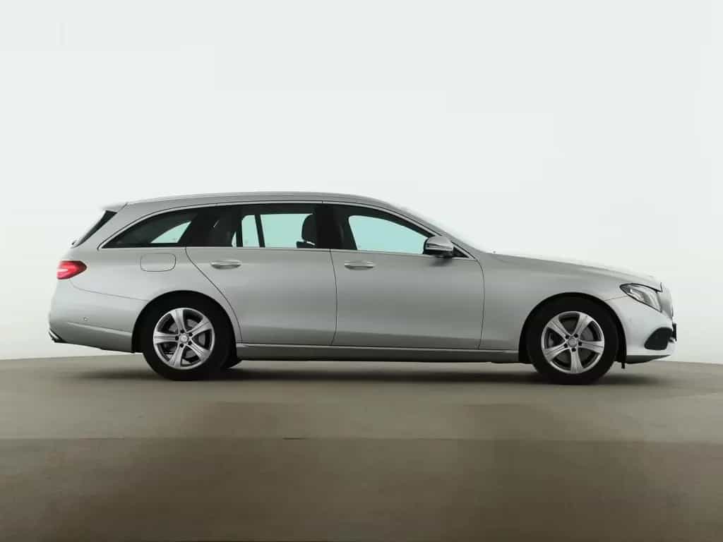 Mercedes-Benz E-Class 250 T Avantgarde Schiebedach LED Kamera 01/2017-photo-7