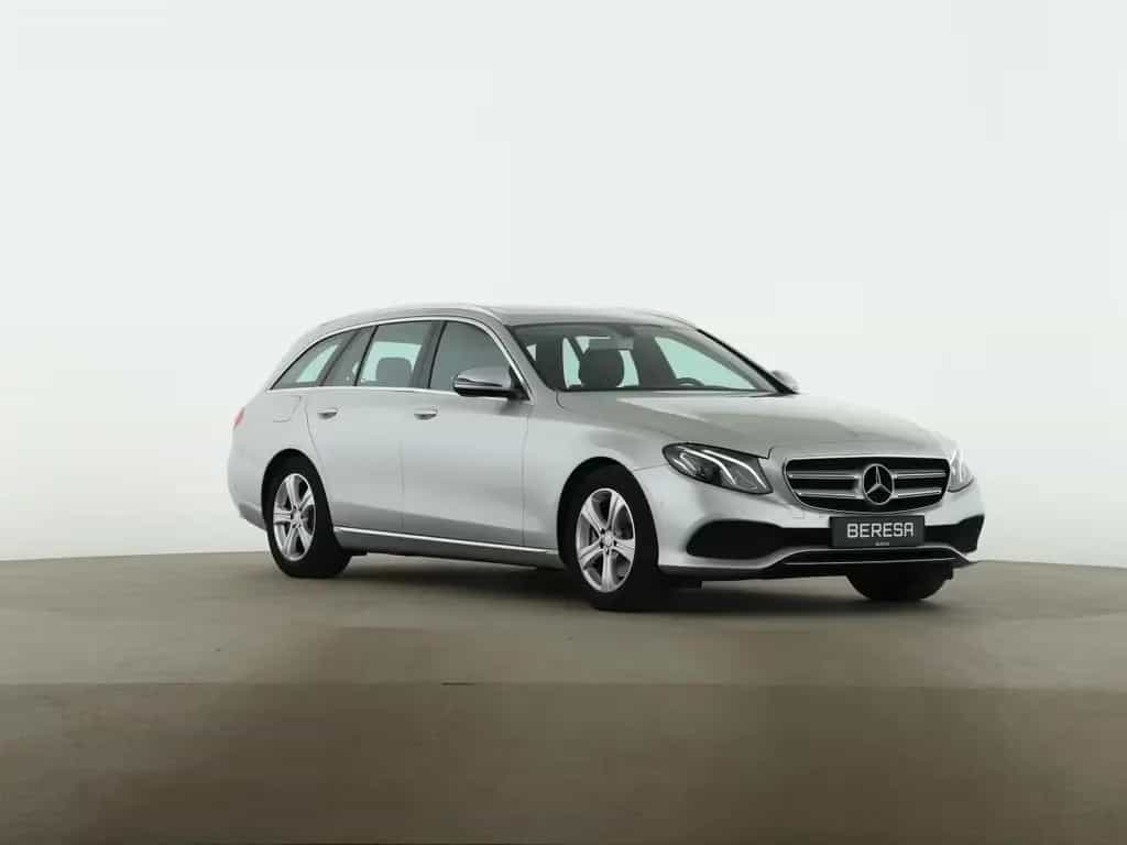Mercedes-Benz E-Class 250 T Avantgarde Schiebedach LED Kamera 01/2017-photo-8