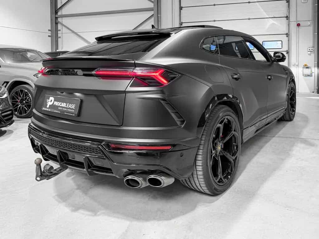 Lamborghini Urus 4.0 V8 Auto./PANO/22/360°/HUD/CARBON/VOLL 03/2021-photo-10