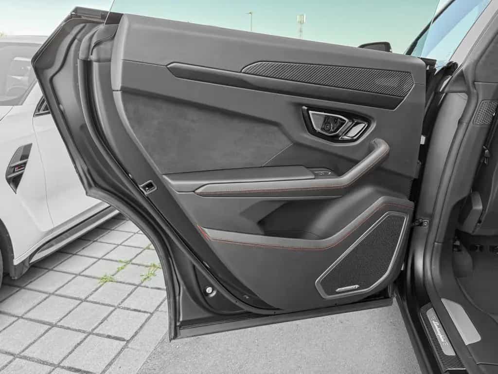 Lamborghini Urus 4.0 V8 Auto./PANO/22/360°/HUD/CARBON/VOLL 03/2021-photo-22
