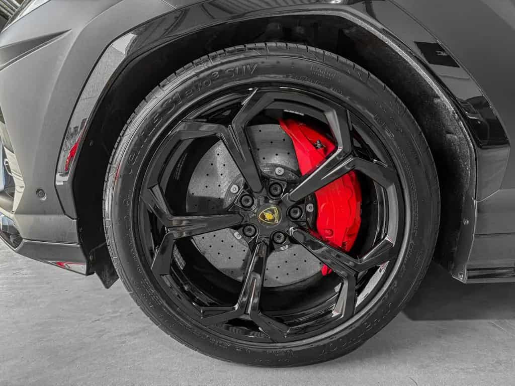 Lamborghini Urus 4.0 V8 Auto./PANO/22/360°/HUD/CARBON/VOLL 03/2021-photo-24